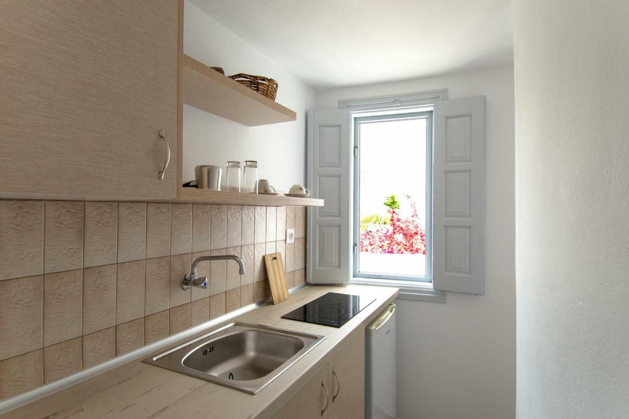 Evgenia Rooms And Apartments Folégandros 외부 사진